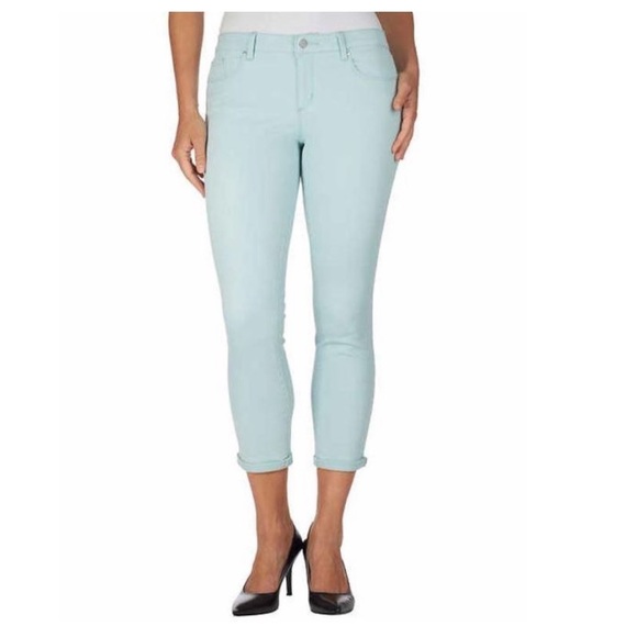 Jessica Simpson Rolled Cropped Skinny Jeans in Canal Blue - Picture 2 of 8